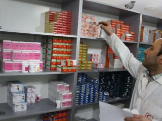 رئیس سازمان غذا و دارو از قاچاق کانتینری دارو از ایران به افغانستان خبر داد