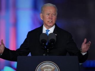 جو بایدن: ولادیمیر پوتین جنایتکار جنگی است و باید محاکمه شود