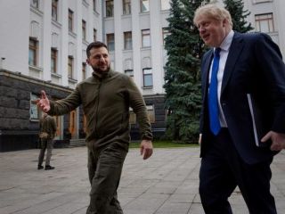 ملاقات بوریس جانسون با ولودمیر زلنسکی در کی یف