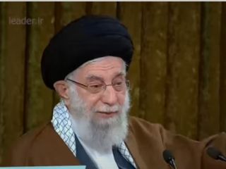 خامنه‌ای در اقدامی بی‌سابقه قاریان قرآن را به تمسخر گرفت