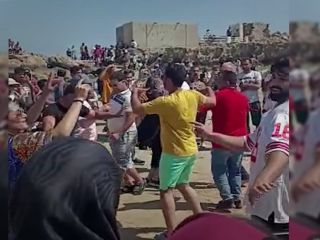 دست و پا زدن ایران برای جذب تماشاگران جام جهانی قطر زیر سایه «گشت ارشاد»