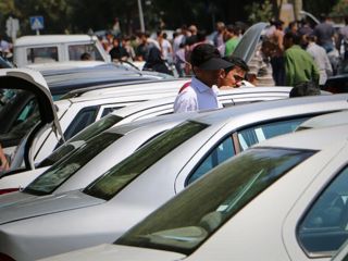 افزایش شدید قیمت خودرو در ایران؛ پراید در مرز ۲۰۰ میلیون تومان