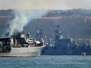 اوکراین رزمناو روسی «مسکوا» را با موشک‌های نپتون در دریای سیاه به آتش کشید