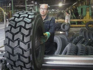 کارخانه «کیان‌تایر» تعطیل شد؛۱۲۰۰ کارگر بیکار شدند