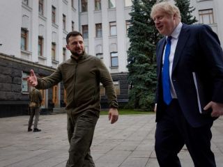 مسکو ورود بوریس جانسون و ۱۰ عضو کابینه اش را به روسیه را ممنوع کرد