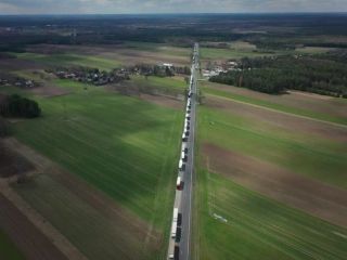 کامیون‌های پلاک روسیه و بلاروس فقط ۴۰ ساعت برای ترک اتحادیه اروپا وقت دارند