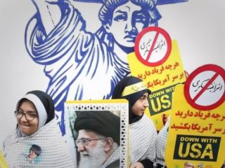 اینکه وزیر نفت می‌گوید ایران ۴۳ میلیارد دلار درآمد نفتی داشته یعنی چه؟