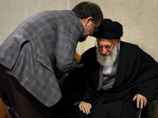 پس از مرگ خامنه‌ای ۸۲ ساله چه خواهد شد؟