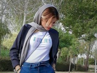 دختران ایرانی در خیابانهای تهران چه می پوشند؟
