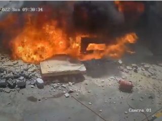 انفجار مخزن جایگاه سوخت در عربستان بر اثر گرمای شدید - ویدیو