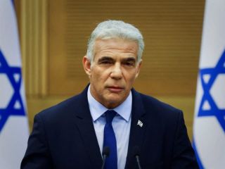 روزنامه نگار و مجری سابق تلویزیون، نخست وزیر جدید اسرائیل شد