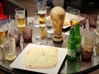 فروش آبجو در جام جهانی قطر فقط قبل و بعد از بازی‌ها