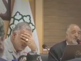 علیرضا زاکانی شهردار تهران در حال حل مشکلات شهر و مردم تهران