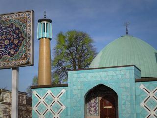 احضار کاردار سفارت آلمان در ایران به دلیل «قرآن‌سوزی در هامبورگ»