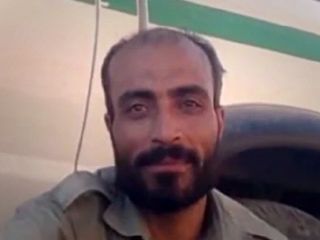 محیط بان زندانی محکوم به اعدام در بیرون از دادگاه توسط پدر مقتول به رگبار بسته شد