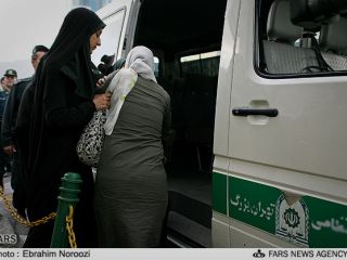 درآمدزایی جدید برای حکومت؛ «بدحجاب‌ها» جریمه نقدی می‌شوند