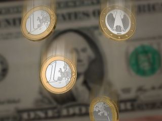 ادامه سقوط یورو؛ کمترین نرخ در برابر دلار در ۲۰ سال گذشته