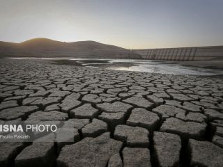 بحران آب در ایران شدیدتر می شود؛ سد اکباتان همدان خشک شد