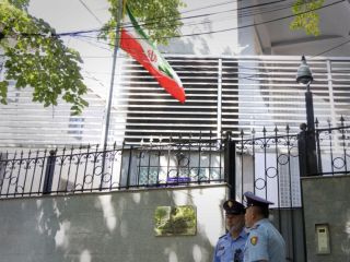 رویترز: دیپلمات‌های جمهوری اسلامی اسناد سفارت را در آلبانی سوزاندند