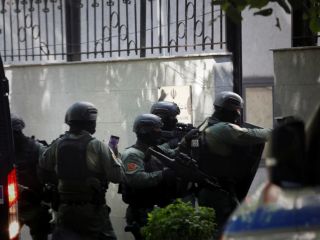 ورود پلیس ضدتروریسم آلبانی به  سفارت تخلیه‌شده ایران و جستجوی کامل آن