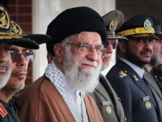 دستور خامنه‌ای به سپاه برای سرکوب اعتراضات