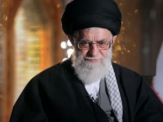 خامنه ای کجایی؟ دقیقا الان کجایی؟