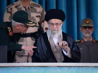 خامنه‌ای: در این حوادث بیش از همه به نیروهای انتظامی و بسیج ظلم شد