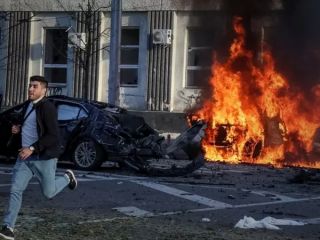 زلنسکی: روسیه با ده‌ها موشک و پهپادهای شاهد ساخت ایران به اوکراین حمله کردند