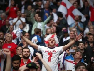 بیش از ۱۳۰۰ هوادار بریتانیایی از حضور در جام‌ جهانی قطر منع شدند