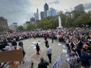 نماینده مجلس ایران خواستار سلب تابعیت از معترضان ایرانی در خارج شد