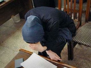 رابطه سیاه نینا و فرح با رییس کلینیک ! / جای خاص بخیه بدنش را می دانستند!