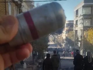 استفاده از گاز اعصاب در سرکوب معترضان جوانرود