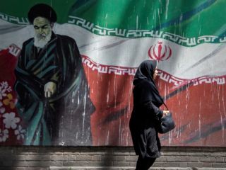 نظرسنجی مؤسسه «تونی بلر»: ۸۴ درصد از ایرانیان از تغییر رژیم حمایت می‌کنند