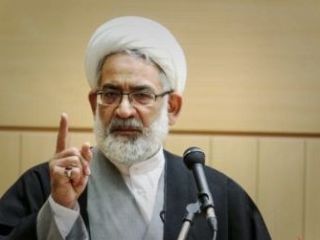 دادستان کل به مولوی عبدالحمید: آقایی که برای زن هیچ حرمتی قائل نیست، امروز سنگ حمایت از زن را به سینه می‌زند