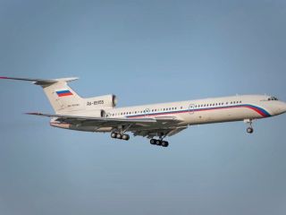 فرود هواپیمای روسی حامل تجهیزات سرکوب و مستشاران روس در فرودگاه مهرآباد