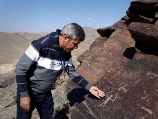 خرد شدن صدها اثر باستانی با پتک در نزدیکی گلپایگان؛ میراث فرهنگی خواب بوده یا خودش را به خواب زده بود؟