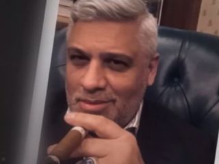 الدار ممدوف کیست؟ نزدیک به نایاک و کویینسی، و متهم به لابیگری برای جمهوری اسلامی