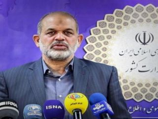 وزیر کشور جمهوری اسلامی ارسال پیامک‌های «تذکر» حجاب اجباری را تایید کرد