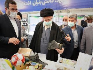 نگرانی امنیتی علی خامنه‌ای برای خارج شدن از دفترش
