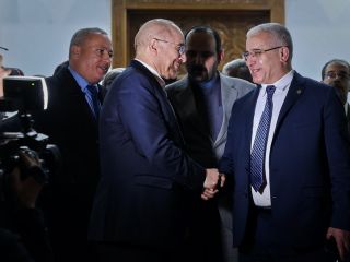 قالیباف در «۹ ماهگی» و در زمان انقلاب الجزایر با استبداد مبارزه می‌کرده!