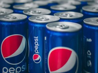 عوارض عجیب پپسی و کوکاکولا؛ از کوچک شدن بیضه تا ناباروری