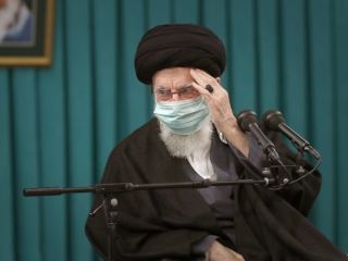 ادعای تازه محمدی گلپایگانی؛ «غصه مردم» خامنه‌ای را «پیر» کرده است