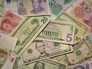 هشدار یک کارشناس اقتصاد: دلار ممکن است به ‌زودی قدرت جهانی خود را از دست بدهد