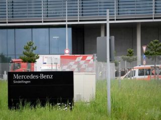 تیراندازی در کارخانه مرسدس بنز در آلمان دو کشته بر جای گذاشت
