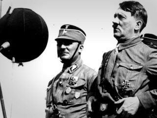 پخش صدای هیتلر از بلندگوی یک قطار در اتریش؛ دو مظنون شناسایی شدند