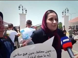 سازمان مجاهدین خلق هم گشت ارشاد دارند و تذکر حجاب میدهند آن هم روبروی دوربین خبرنگاران