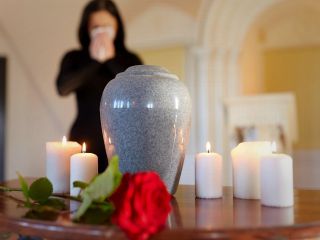 سوختن در آب، فرایند جدید کفن و دفن در بریتانیا