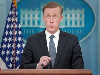 مشاور امنیت ملی آمریک: دولت بایدن هزاران بمب خوشه‌ای در اختیار اوکراین قرار می‌دهد