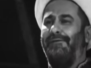 این روحانی در مقابل جواب دختر جوان کم آورد و از صحنه خارج شد