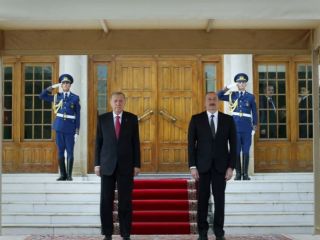 علی‌اف در دیدار با اردوغان: بخشی از ارمنستان باید جزئی از جمهوری آذربایجان می‌بود